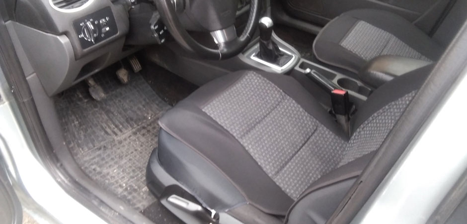 Auto tapetar Mića-Tapetarska radnja Aleksandra