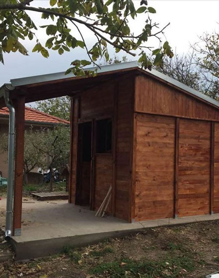 Letnjikovci, tremovi, nadstrešnice, roštilji Ruma